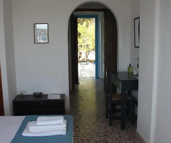 Lägenhet Meltemi And Logaras