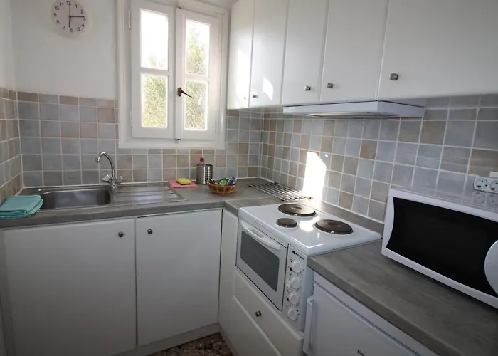 Meltemi And * Logaras