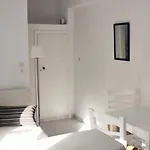 Meltemi And Апартаменты