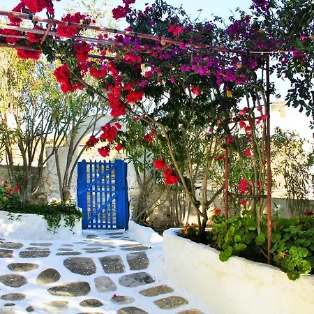 Meltemi Studios&apartments Logaras
