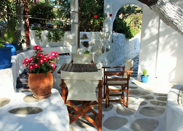 Meltemi And Daire Logaras